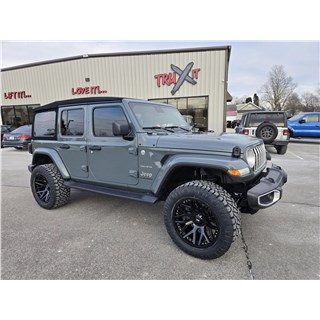 Jeep Wrangler - Rough Country Wheels - Rough Country Lift - 35 x 12 50 x 20 Nitto Tires