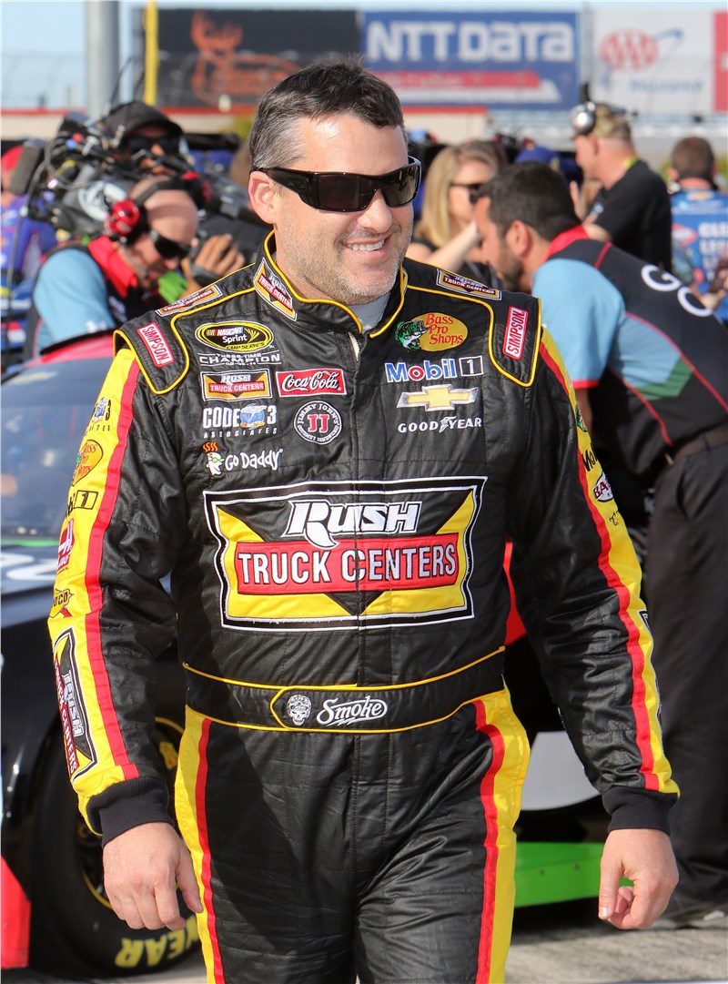 Tony Stewart : Media Gallery : 2015 DUCK COMMANDER 500